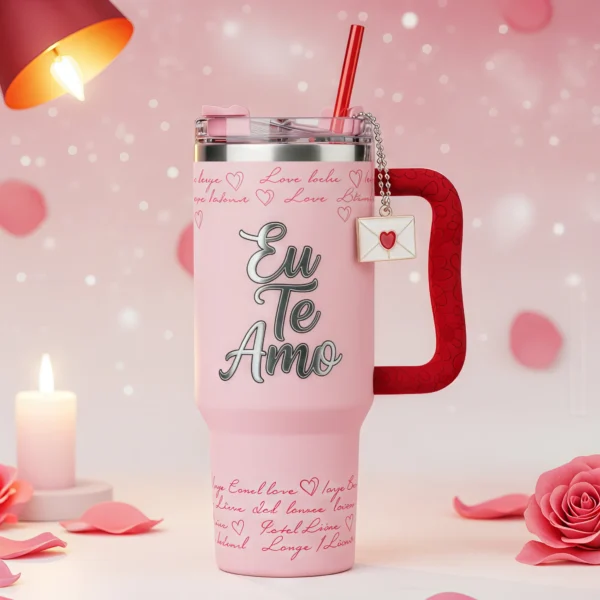 💌 Copo Térmico Carta de Amor Rosa 1,15 L + Pingente Brinde